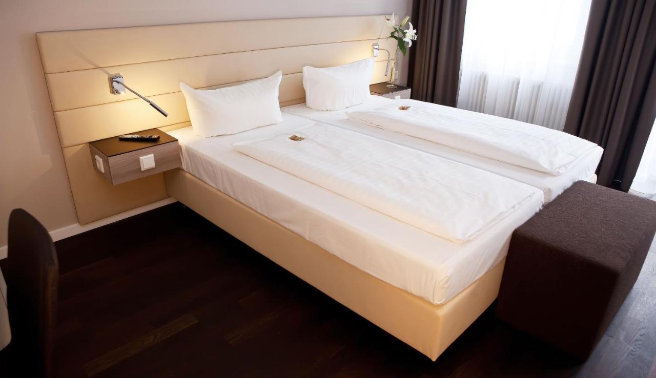 Manhattan Hotel Frankfurt am Main Kültér fotó