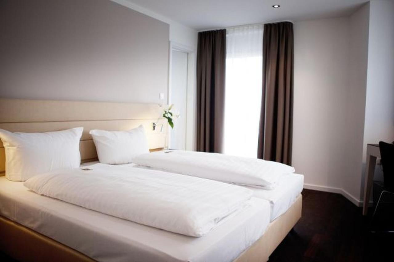 Manhattan Hotel Frankfurt am Main Kültér fotó