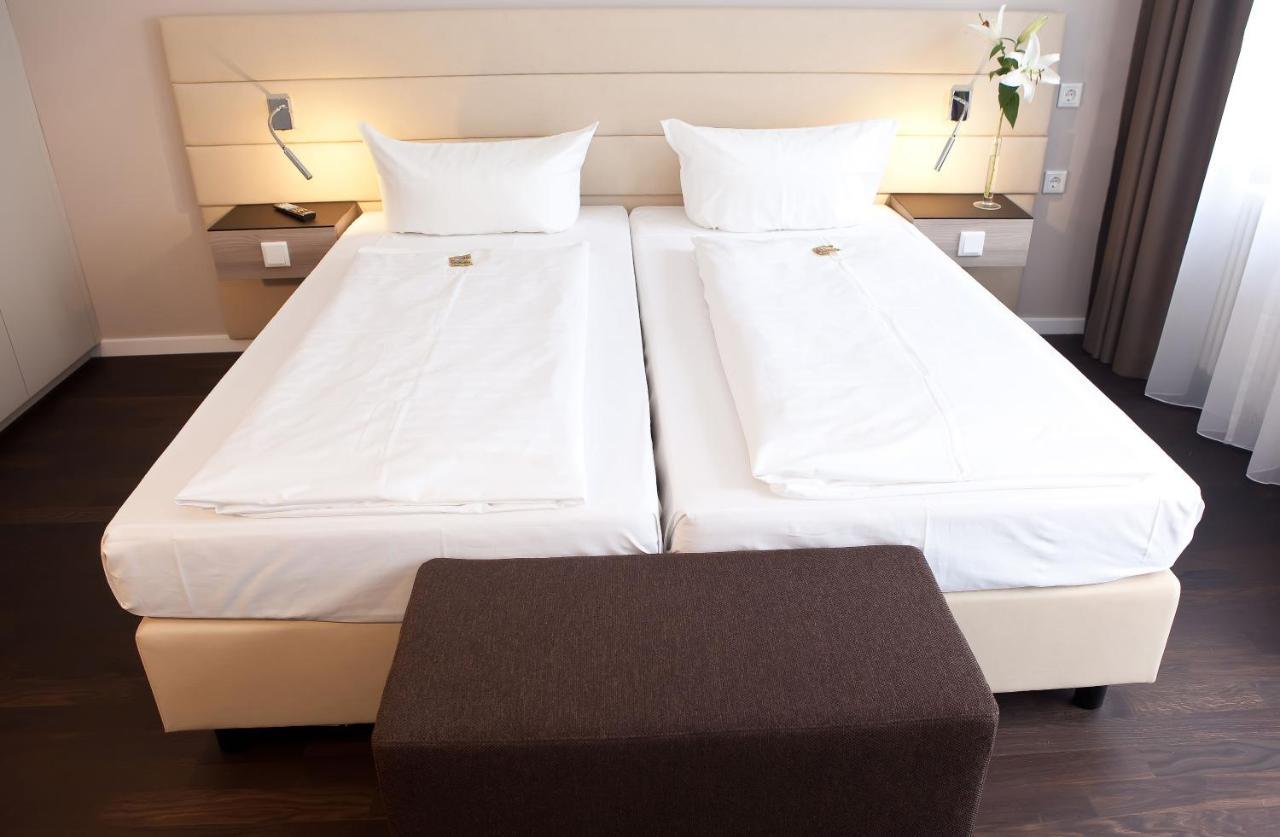Manhattan Hotel Frankfurt am Main Kültér fotó