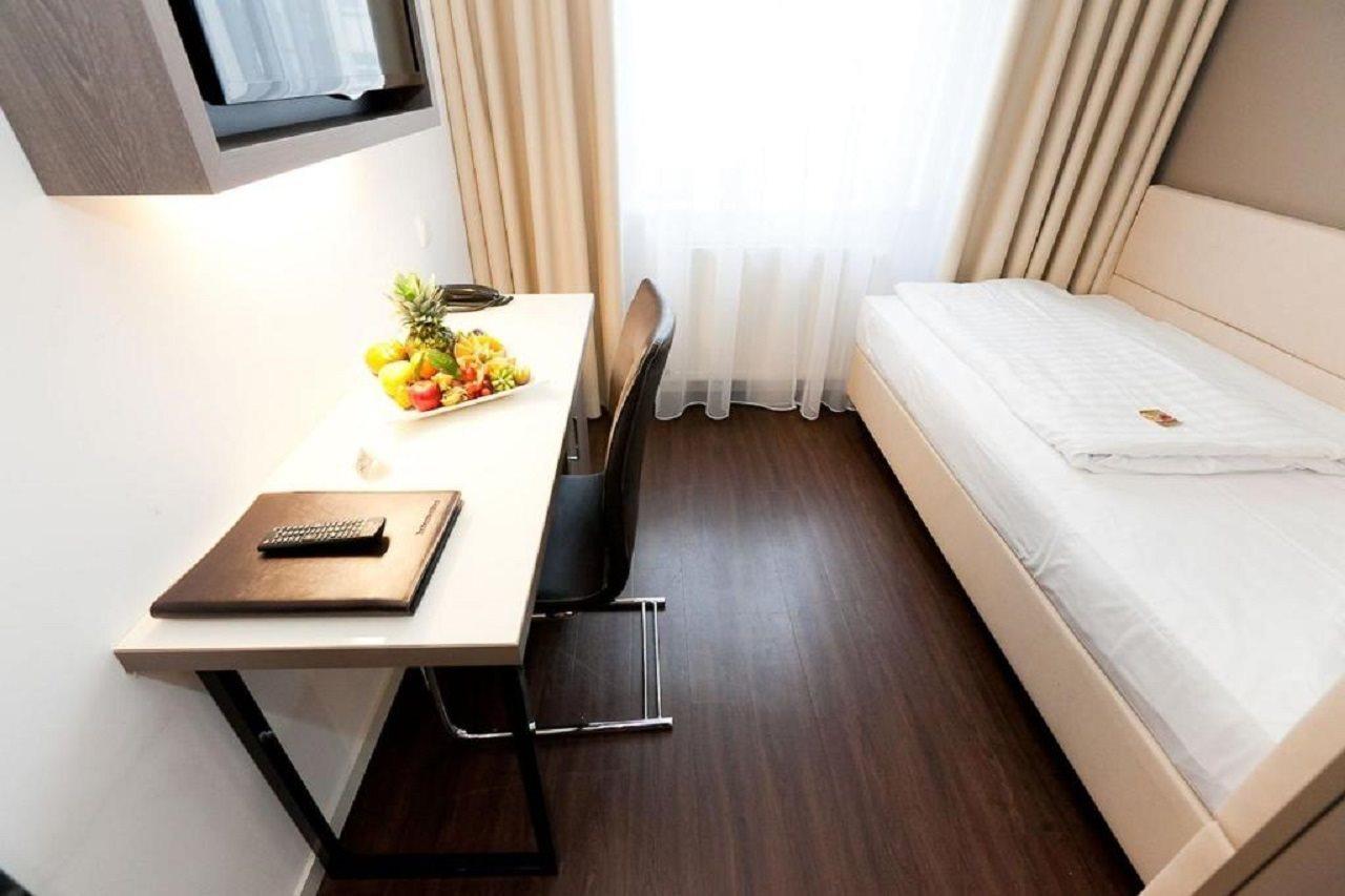 Manhattan Hotel Frankfurt am Main Kültér fotó